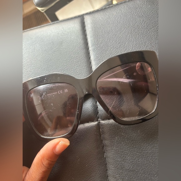 Pucci Sunglasses - Picture 3 of 3